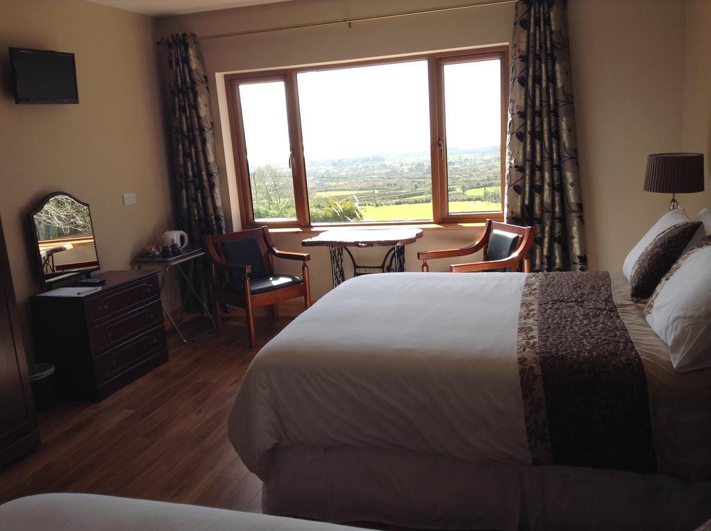 Benbulben Farmhouse B&B Drumcliff Oda fotoğraf